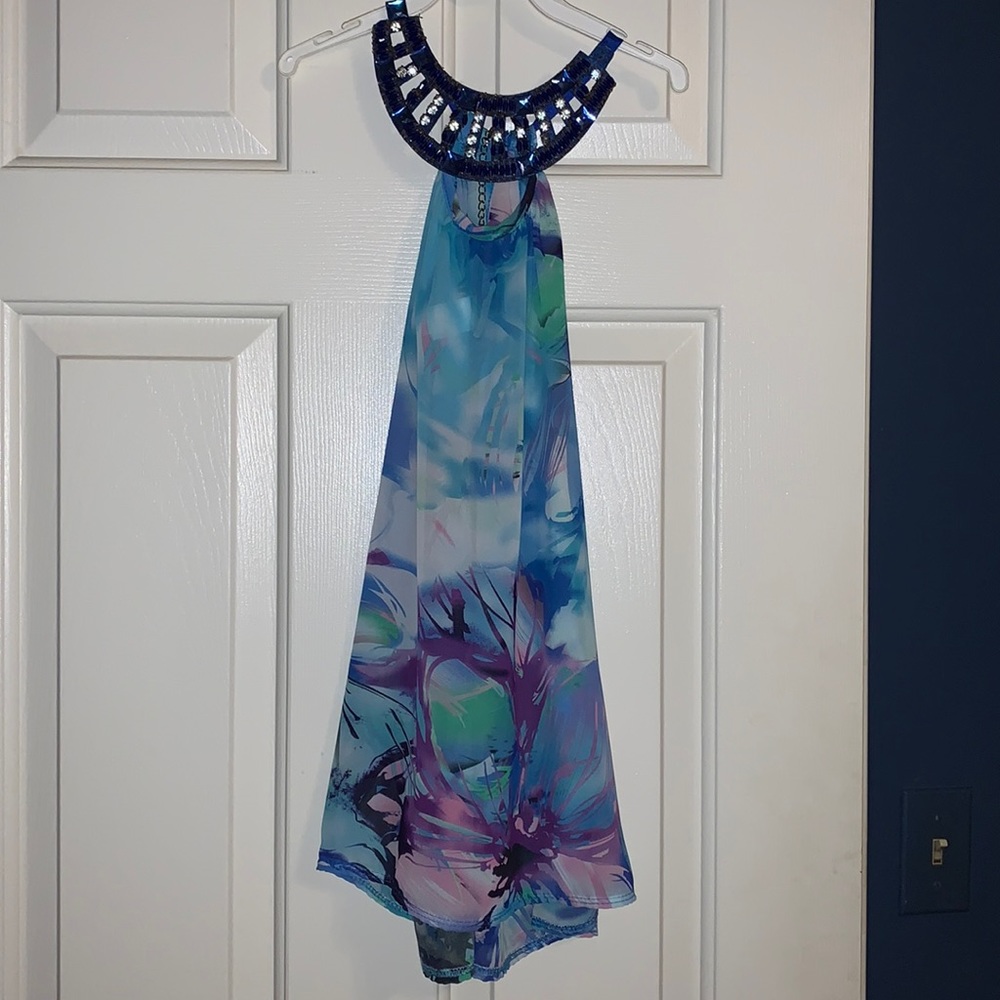 Halter top with beaded neck
